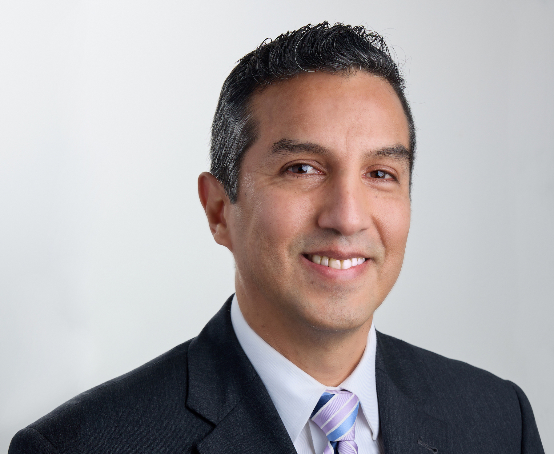 Dr. Ricardo Castillo